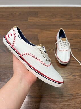 Keds MLB Chicago Cubs sneakers with baseball-stitch detailing size Women’s 8